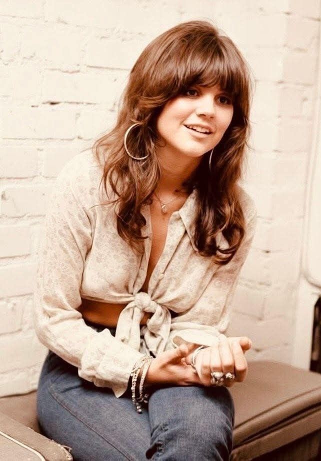 Linda Ronstadt’s “Long, Long Time” Captures Heartbreak and Earns Acclaim in 1970